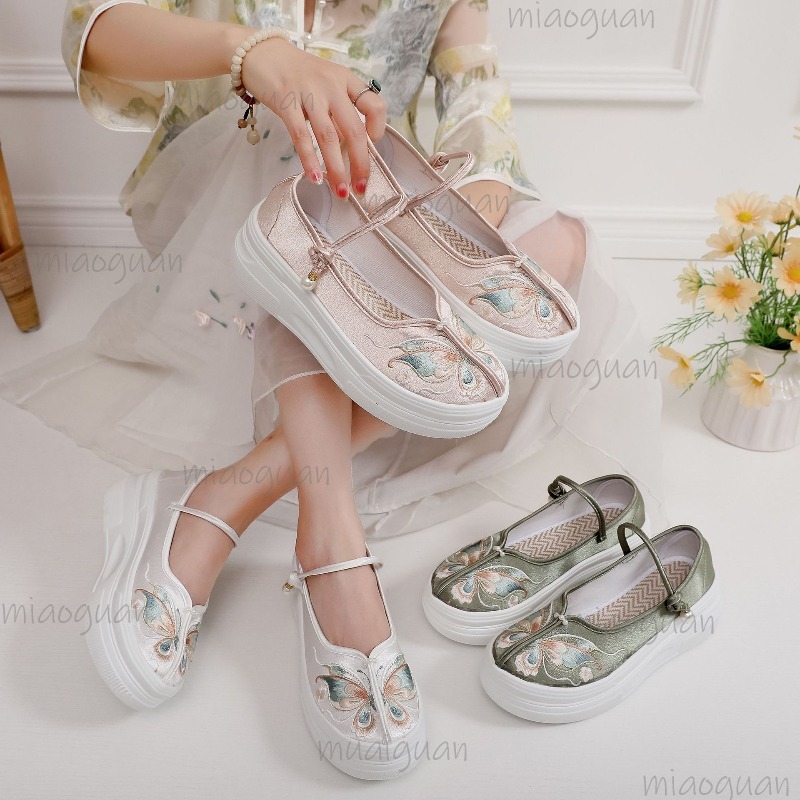 أحذية نسائية بنمط صيني مطرزة ب - مراجعة Ethnic Style وسعره