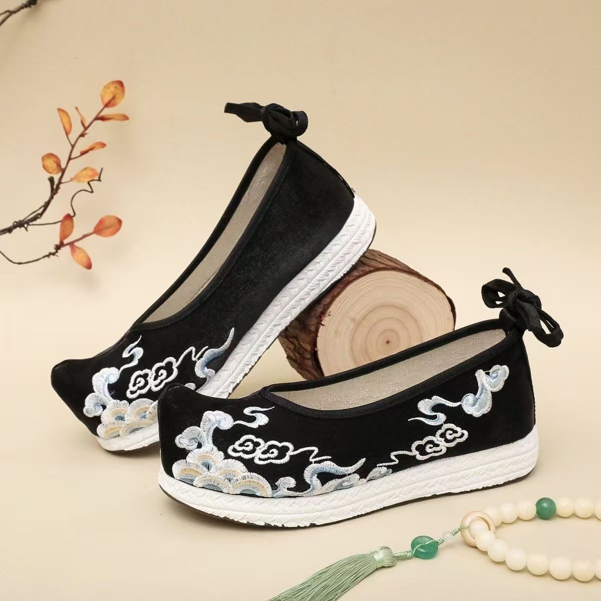 امرأة كبيرة الحجم المطرزة Hanf - مراجعة Ethnic Style وسعره
